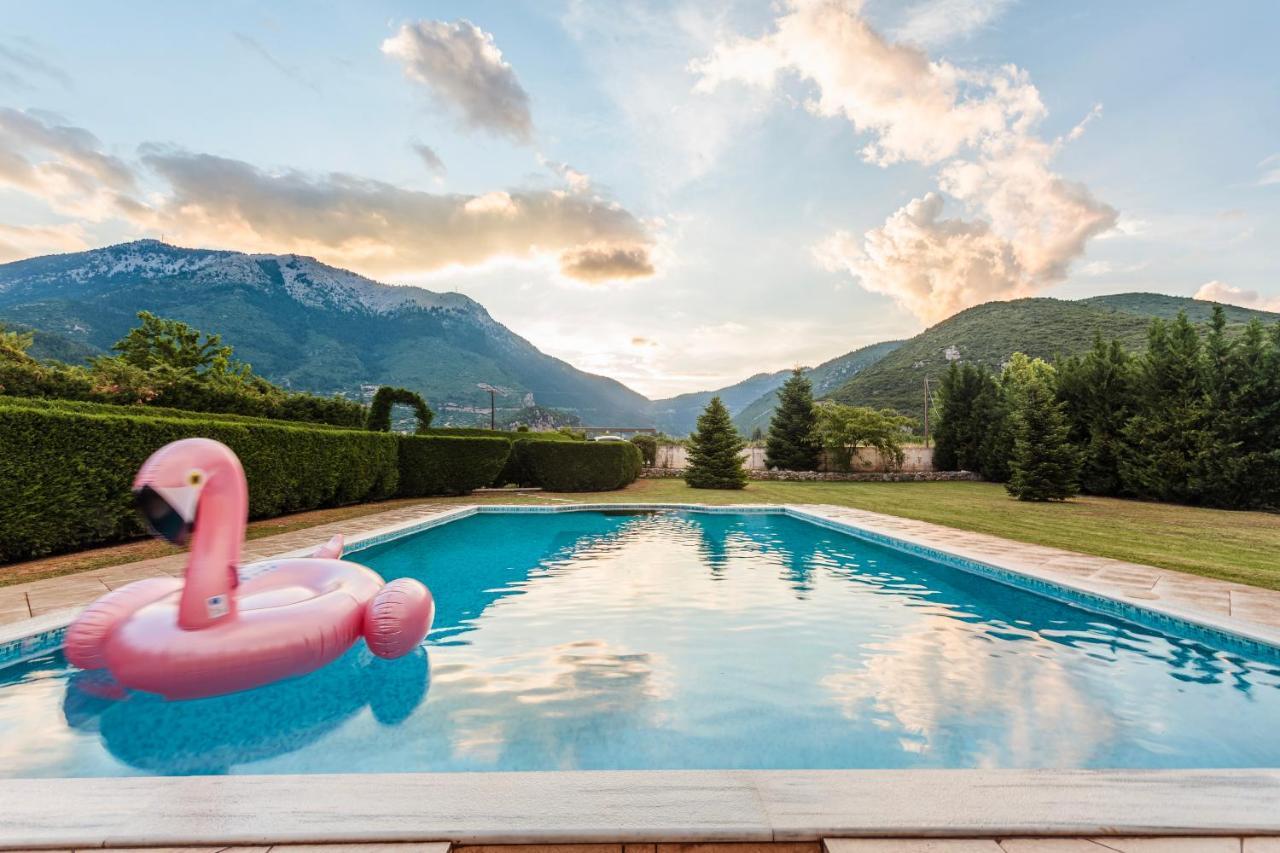 Villa Stymfalia - Luxury Mansion With Private Pool Karteri  Екстериор снимка